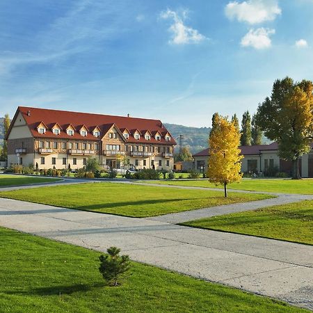 Malvazia Hotel Prievaly Zewnętrze zdjęcie